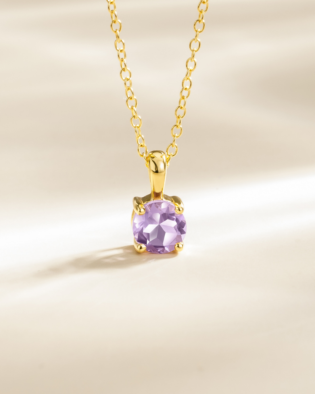 Lavender Amethyst Solitaire Pendant Necklace in 18k Gold Vermeil Vianne Jewellery
