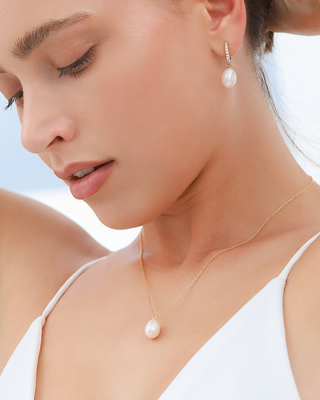 Large Pearl Pendant Necklace in 18k Gold Vermeil Vianne Jewellery