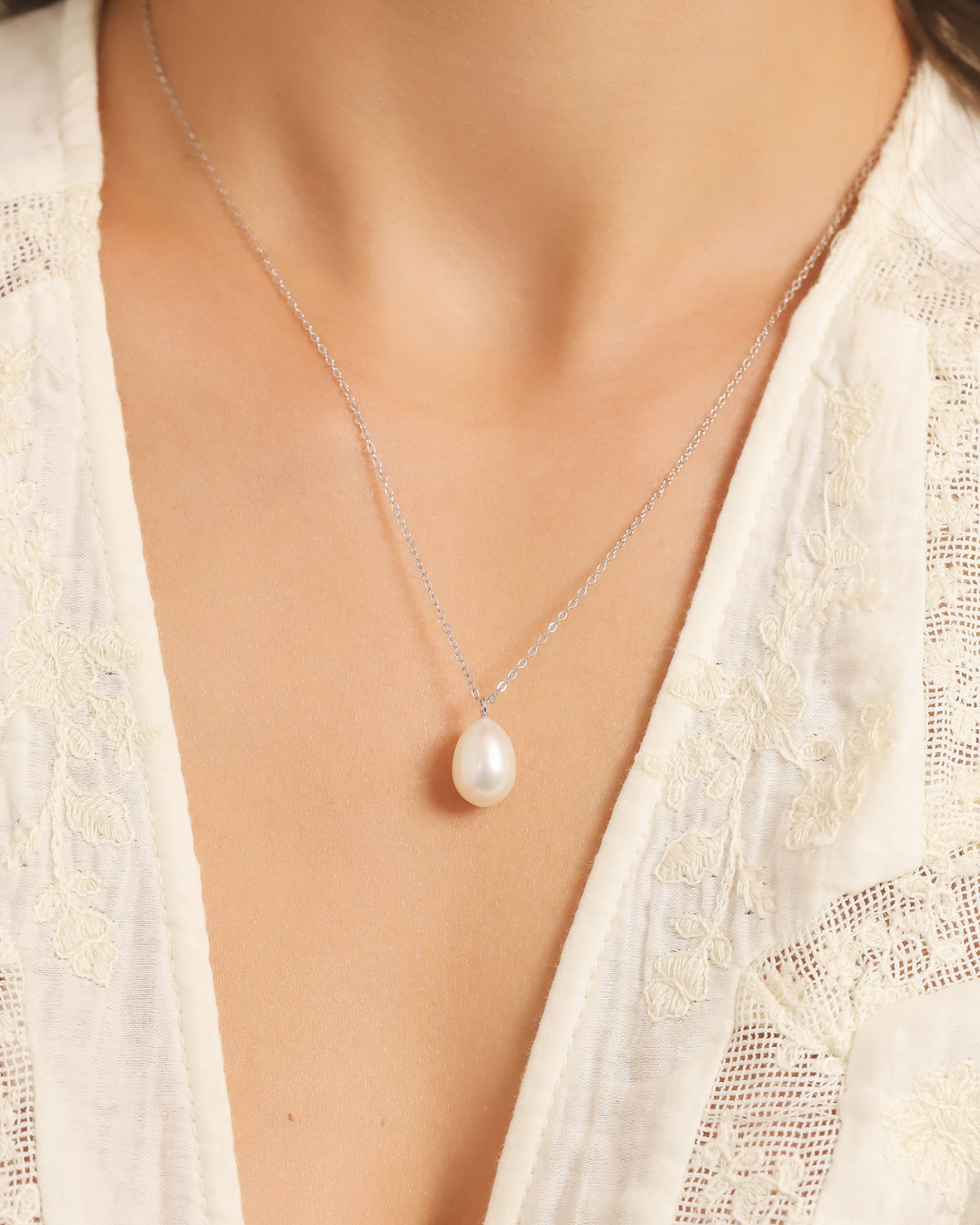 Large Pearl Pendant Necklace in Sterling Silver Vianne Jewellery