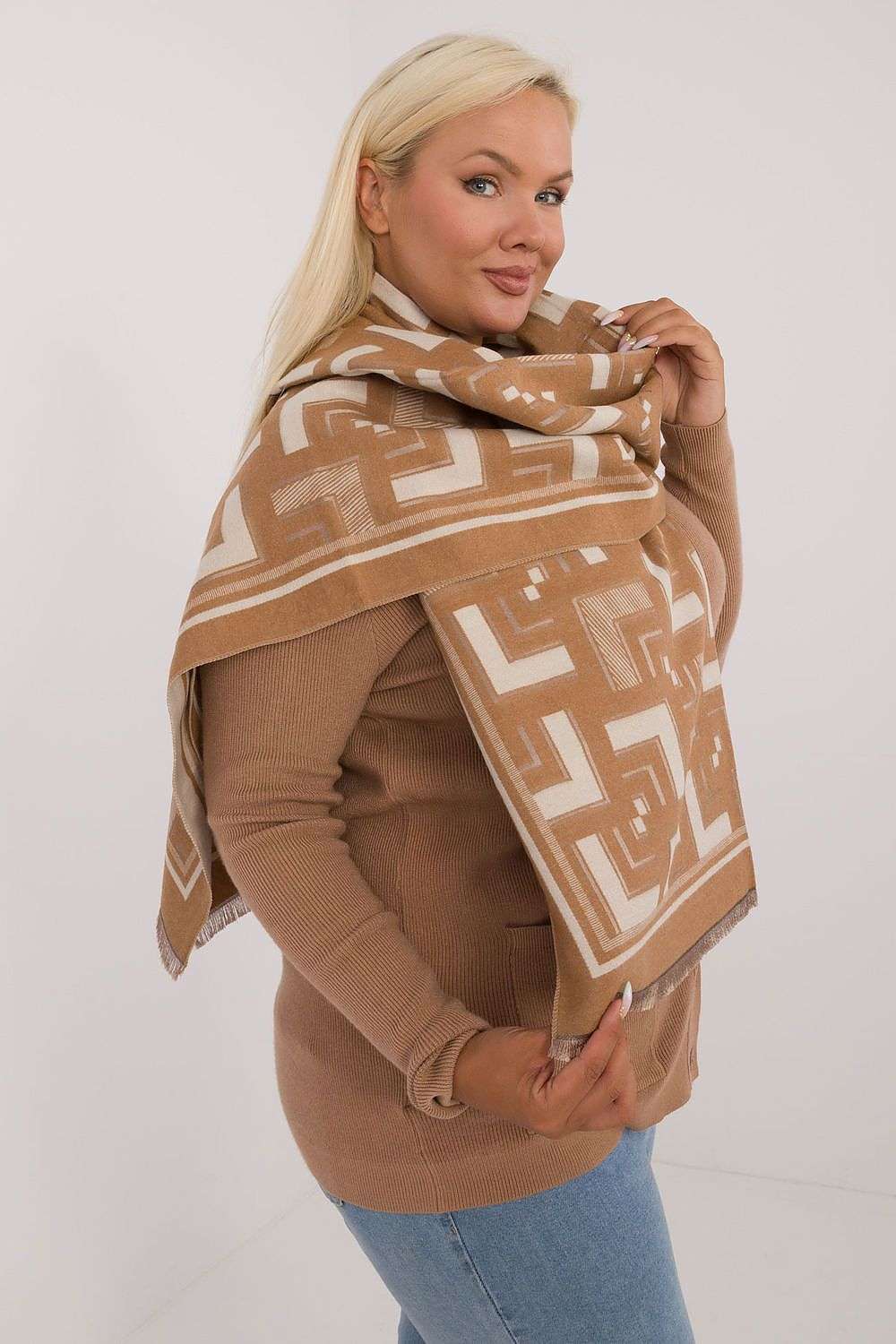 Stylish Women’s Scarf