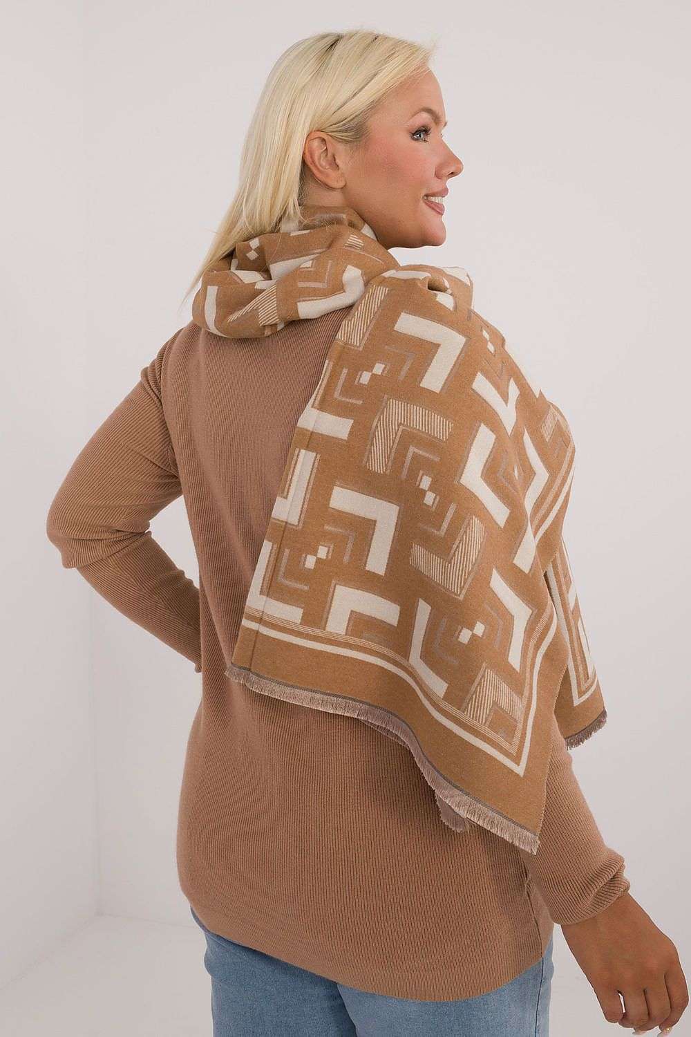 Stylish Women’s Scarf