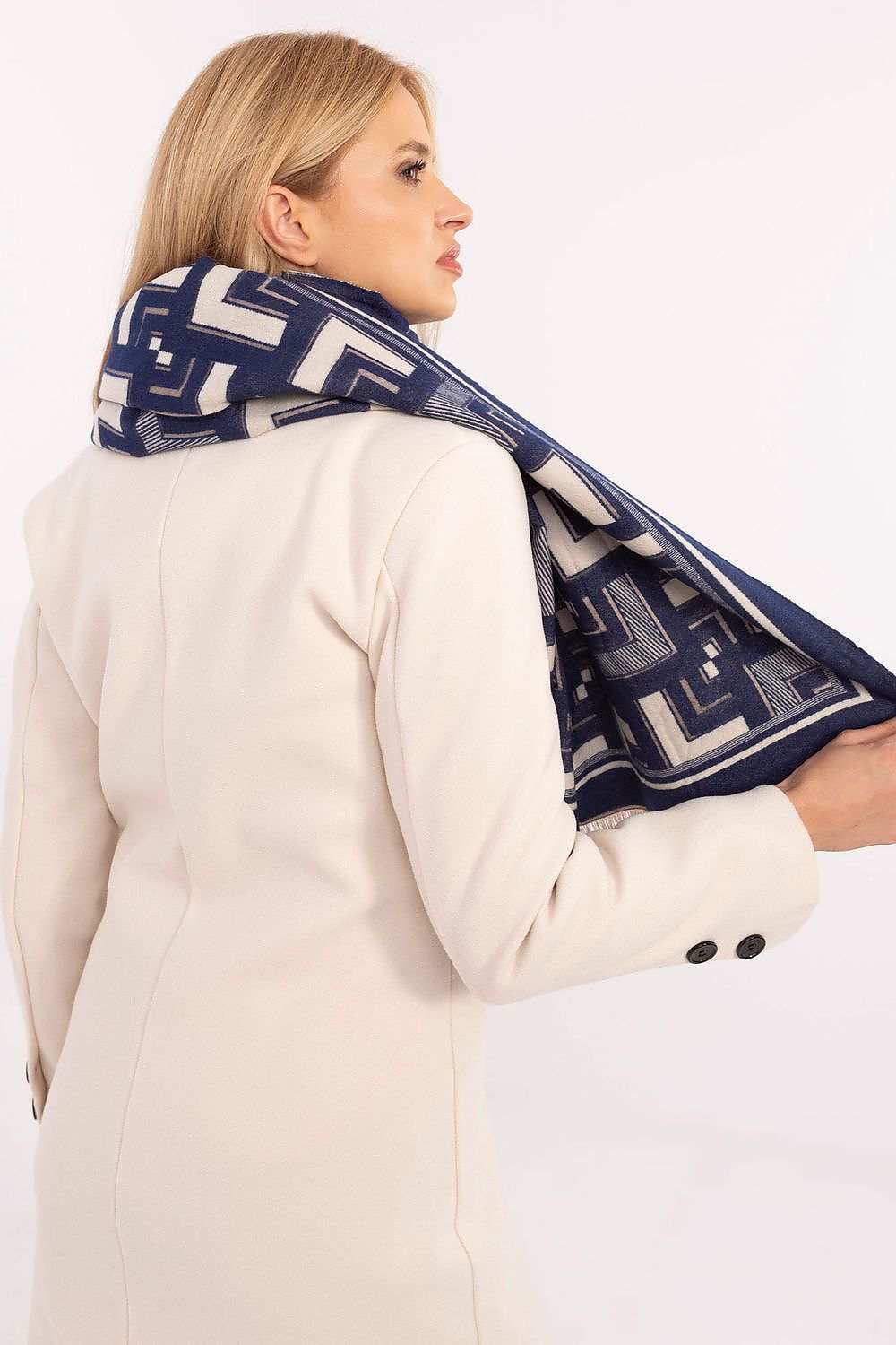 Stylish Women’s Scarf