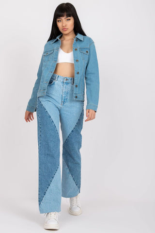 Light blue denim jacket Rue Paris worn by model, perfect for casual style.